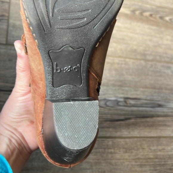 BOC Born Brown Leather Stack Heel Zip Double Buckle Ankle Boots Sz 8.5 EU 40 - Picture 10 of 14